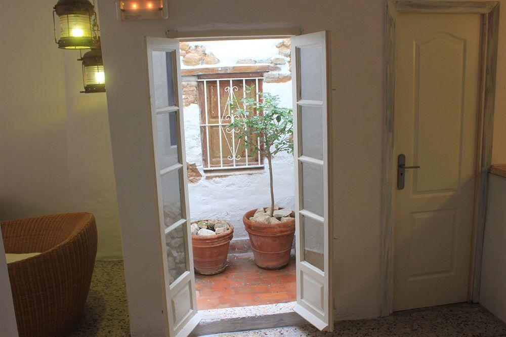 מארבלה Hostal The Monkey Room מראה חיצוני תמונה